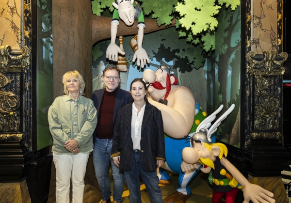 Sylvie Uderzo, Céleste Surugue, directeur général des Éditions Albert René et Anne Goscinny.