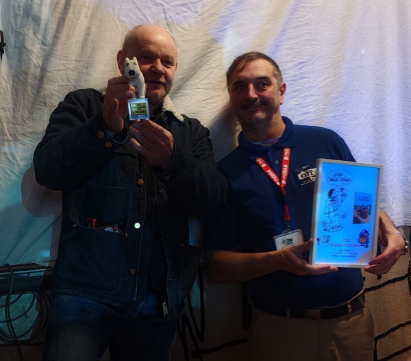 Le prix Charlie Schlingo remis à Guillaume Bouzard pour Les vacances chez Pépé-Mémé