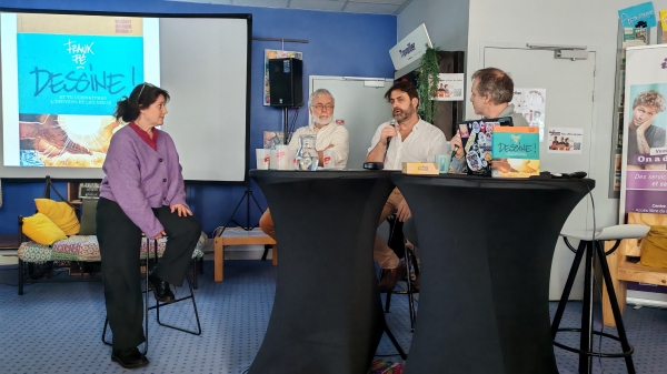 De gauche à droite, Christelle Pissavy-Yvrnault, Alain Grand, Dominique Bertail et Richard Marazano évoquant leur passion commune pour le dessin