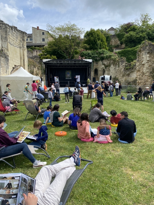 Photo du théâtre de verdure du Prieuré des Nobis, où a lieu le festival