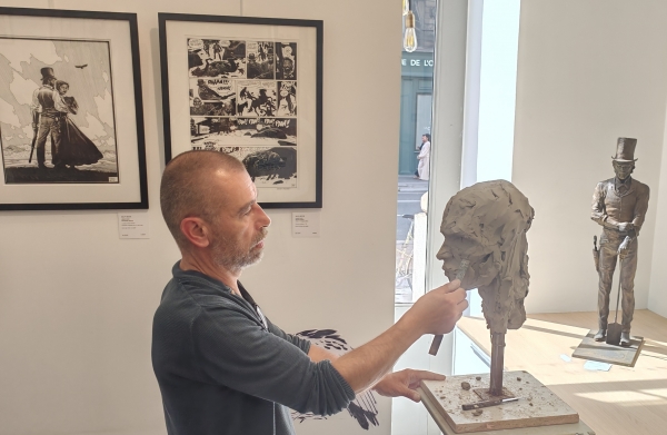 Charbonnel sculpte Undertaker Charbonnel sculpte un buste d'e Jonas Crowe (Undertaker)