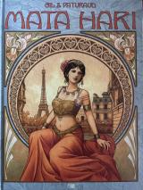 page album Mata Hari
