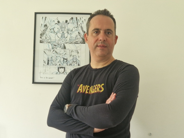 Jean-Christophe LAMBROIS Jean-Christophe LAMBROIS, fondateur des éditions BD Kamiti