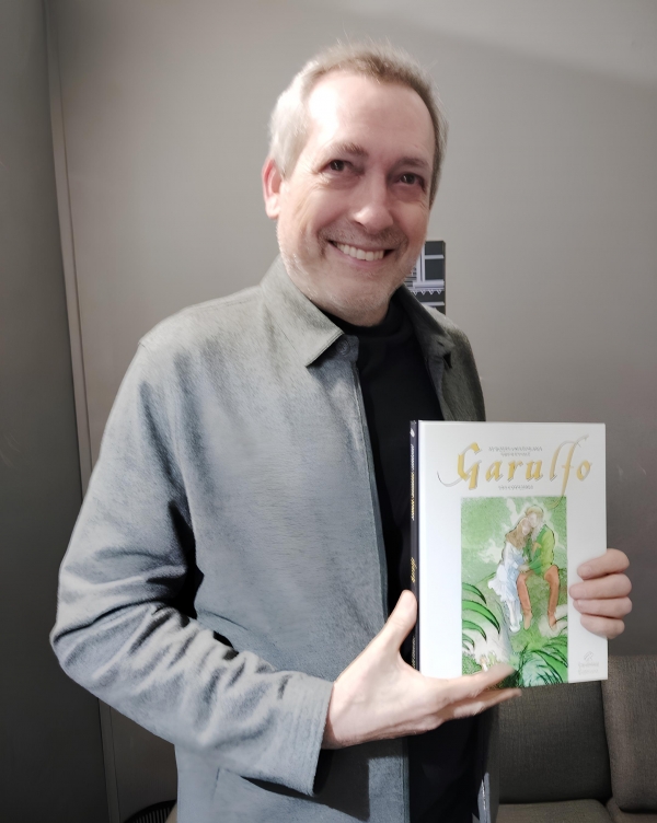 Échange avec Cédric des éditions CedMag Guy Delcourt avec le livre Angoulême 2025