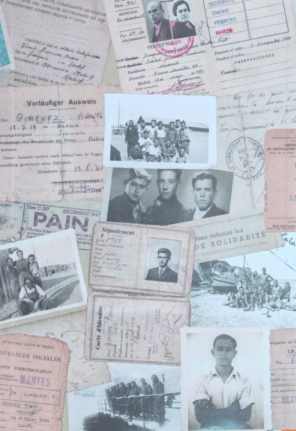 Documents familiaux Une des pages de garde des 5 drapeaux, avec des documents familiaux de Pau