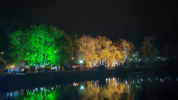 Le Cabaret Vert by night