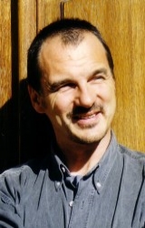 Sylvain Vallée